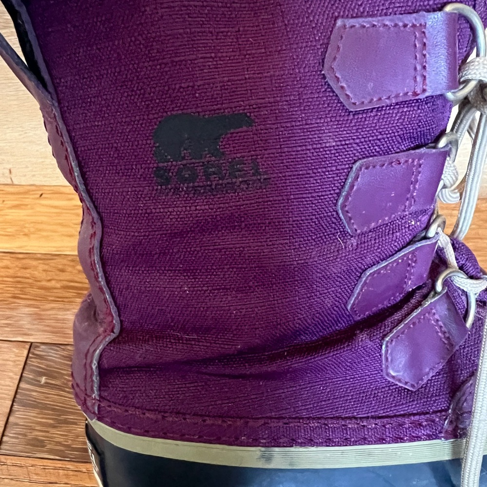 Sorel Purple and Black Winter Boots - Picture 5 of 6